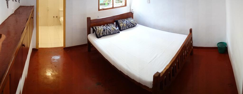 Little White House Hotell Trincomalee Eksteriør bilde